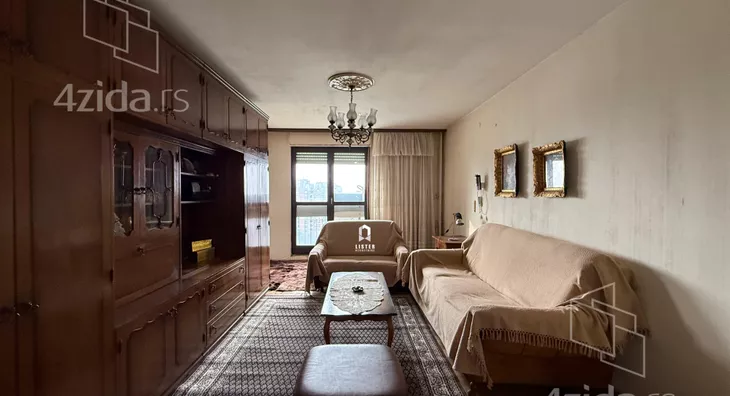 Troiposoban stan | 4zida
