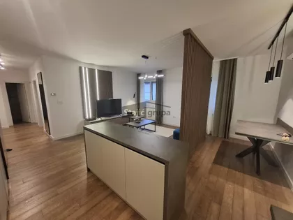 Crveni Krst Vračar | 4zida.rs