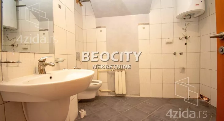 Šestosoban stan | 4zida