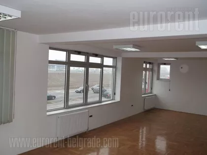 LABUDOVO BRDO | 4zida.rs