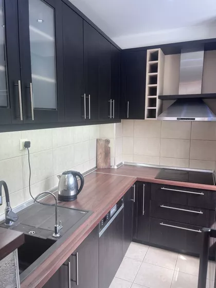 Krfska | 4zida.rs