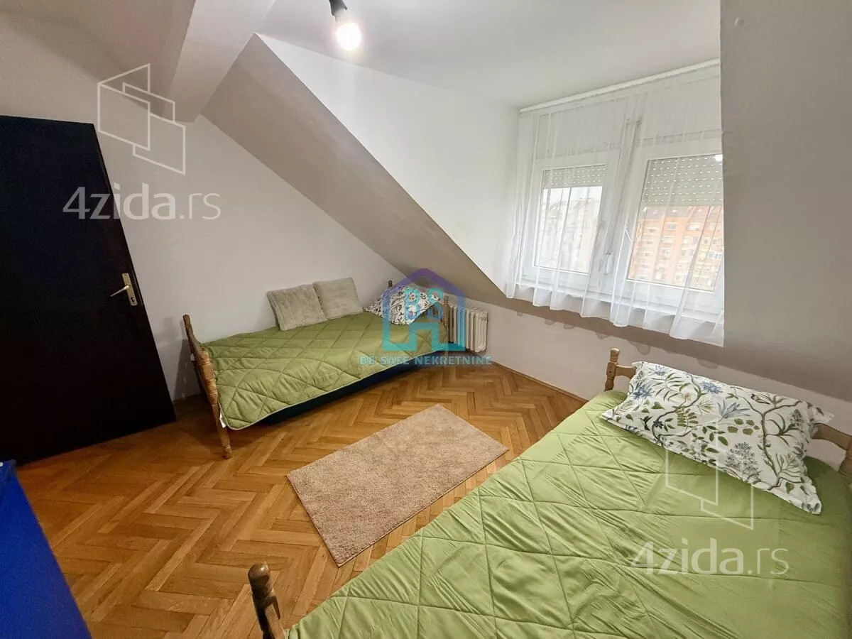 Troiposoban stan | 4zida