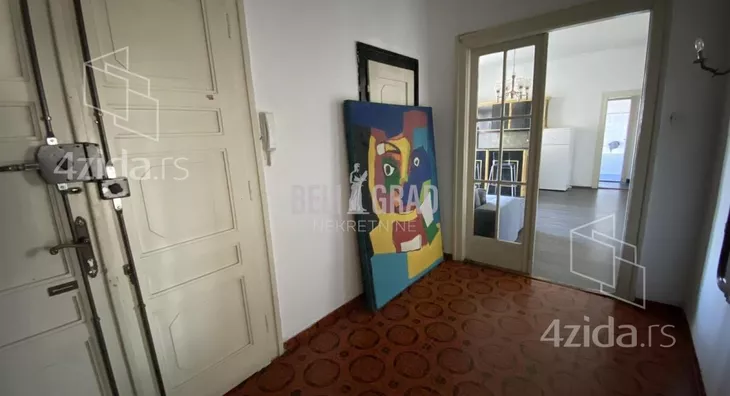 Šestosoban stan | 4zida