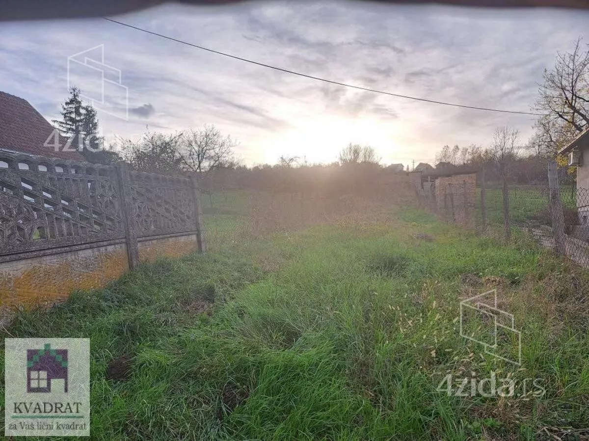 Plac | 4zida