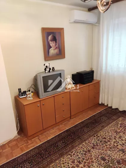 Seljačkih buna | 4zida.rs