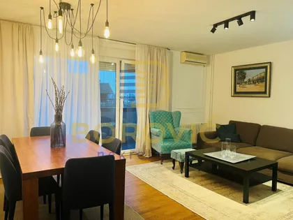 Kalenić pijaca | 4zida.rs