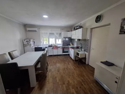 Mali Radanovac | 4zida.rs