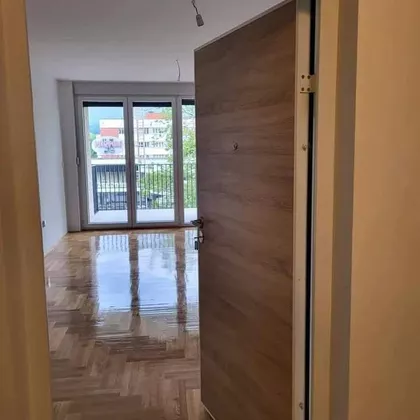 Karađorđeva | 4zida.rs