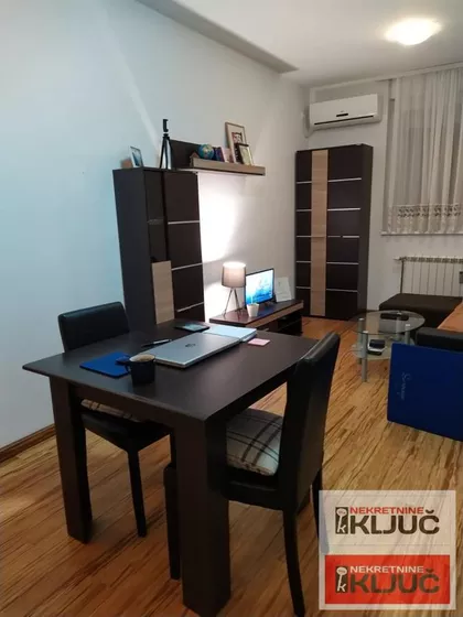 Adamovićevo Naselje | 4zida.rs