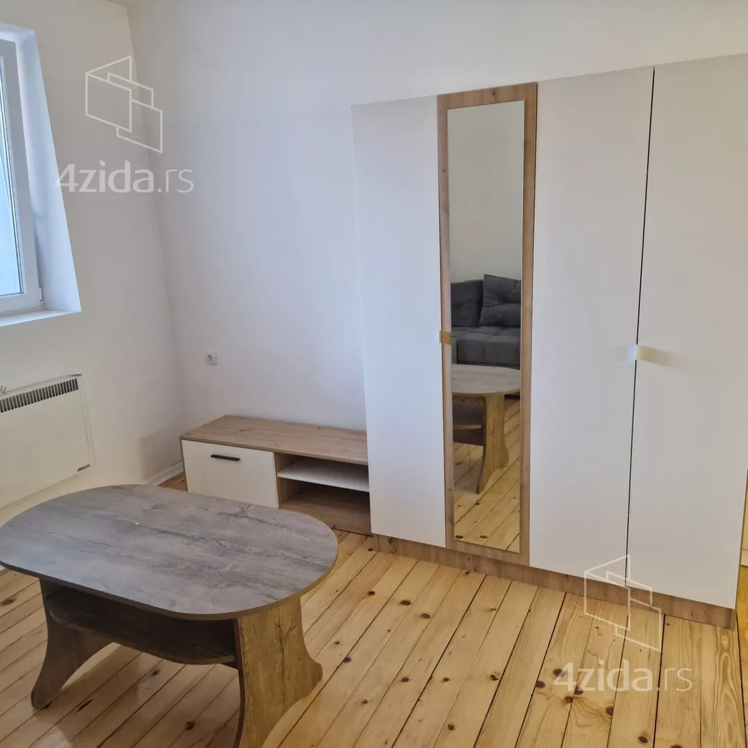 Garsonjera | 4zida