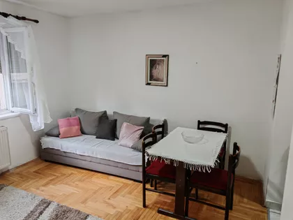 Prote Smiljanića 13 | 4zida.rs