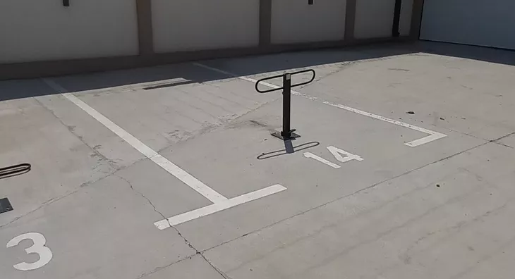 Parking | 4zida