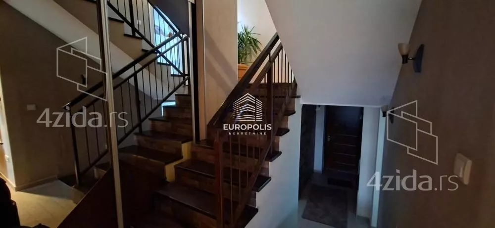 4-etažna kuća | 4zida