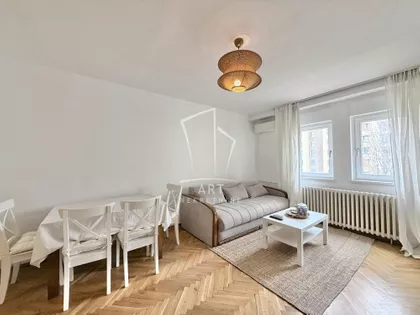 Ustanička | 4zida.rs