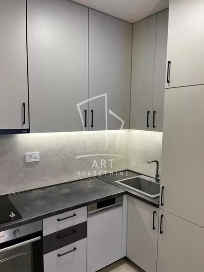 Ledinačka | 4zida.rs