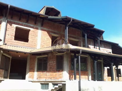 Okolne lokacije | 4zida.rs