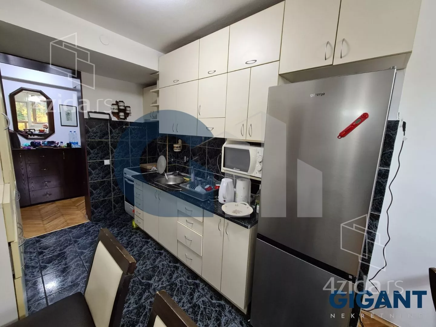 Troiposoban stan | 4zida