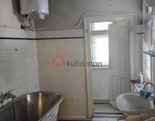 Šestosoban stan | 4zida