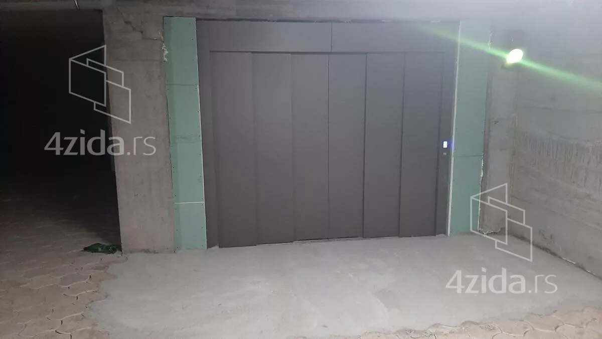 Garaža/Parking | 4zida