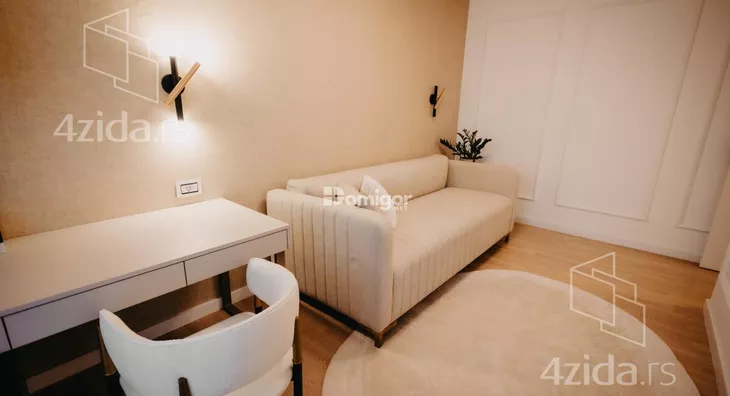 Petosoban stan | 4zida