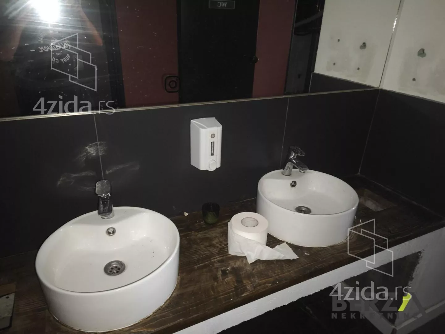 Lokal | 4zida