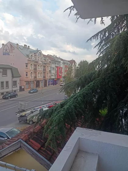 Cara Dušana | 4zida.rs