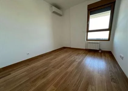 Tadije Sondermajera | 4zida.rs