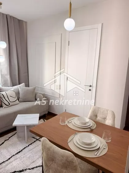 Lekino Brdo | 4zida.rs