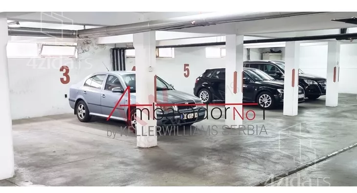 Garaža | 4zida