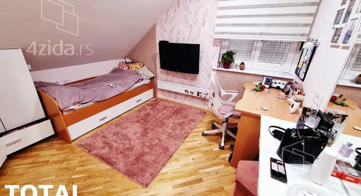 Petoiposoban stan | 4zida