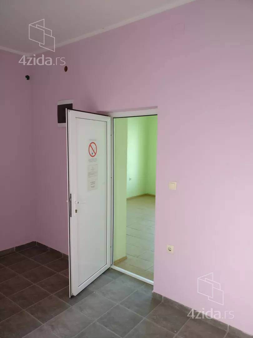Lokal | 4zida
