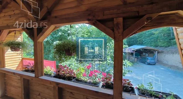 Ugostiteljski objekat | 4zida