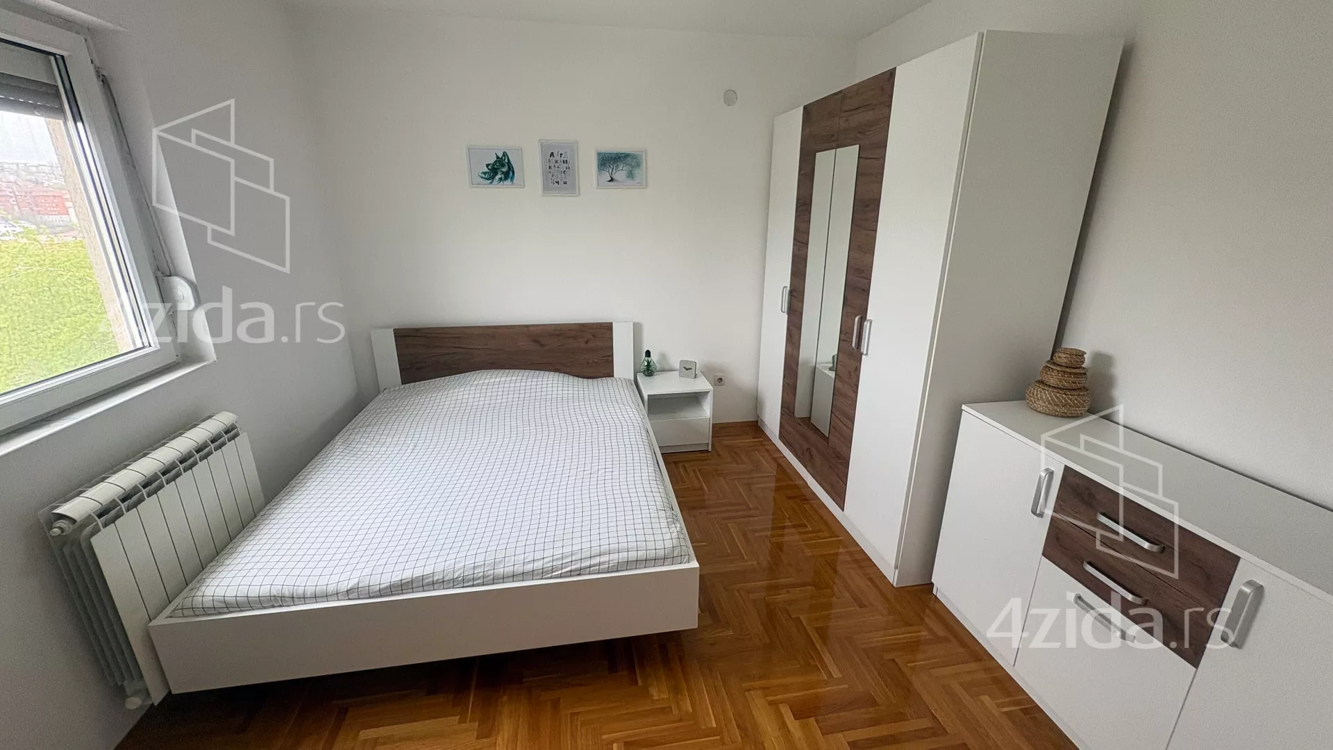 Dvoiposoban stan | 4zida