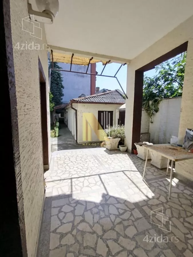 Kuća | 4zida