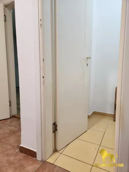 LAZE KOSTIĆA | 4zida.rs