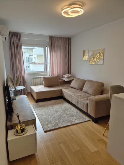 Karpoševa | 4zida.rs