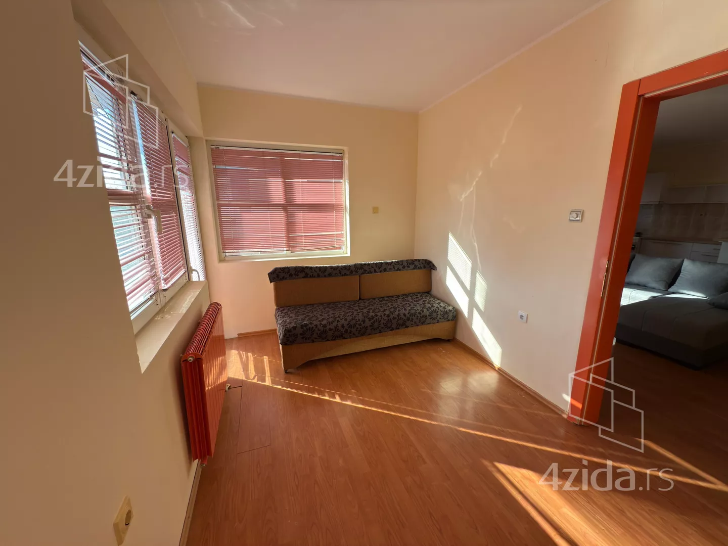 Jednoiposoban stan | 4zida