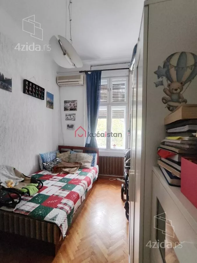 Šestosoban stan | 4zida