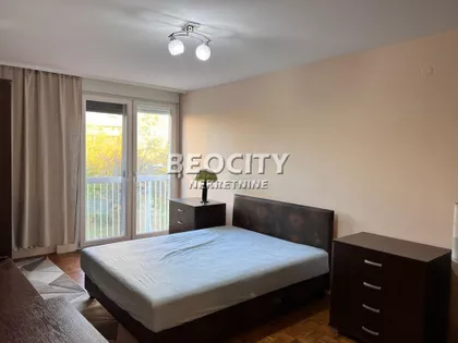 Karađorđev trg | 4zida.rs