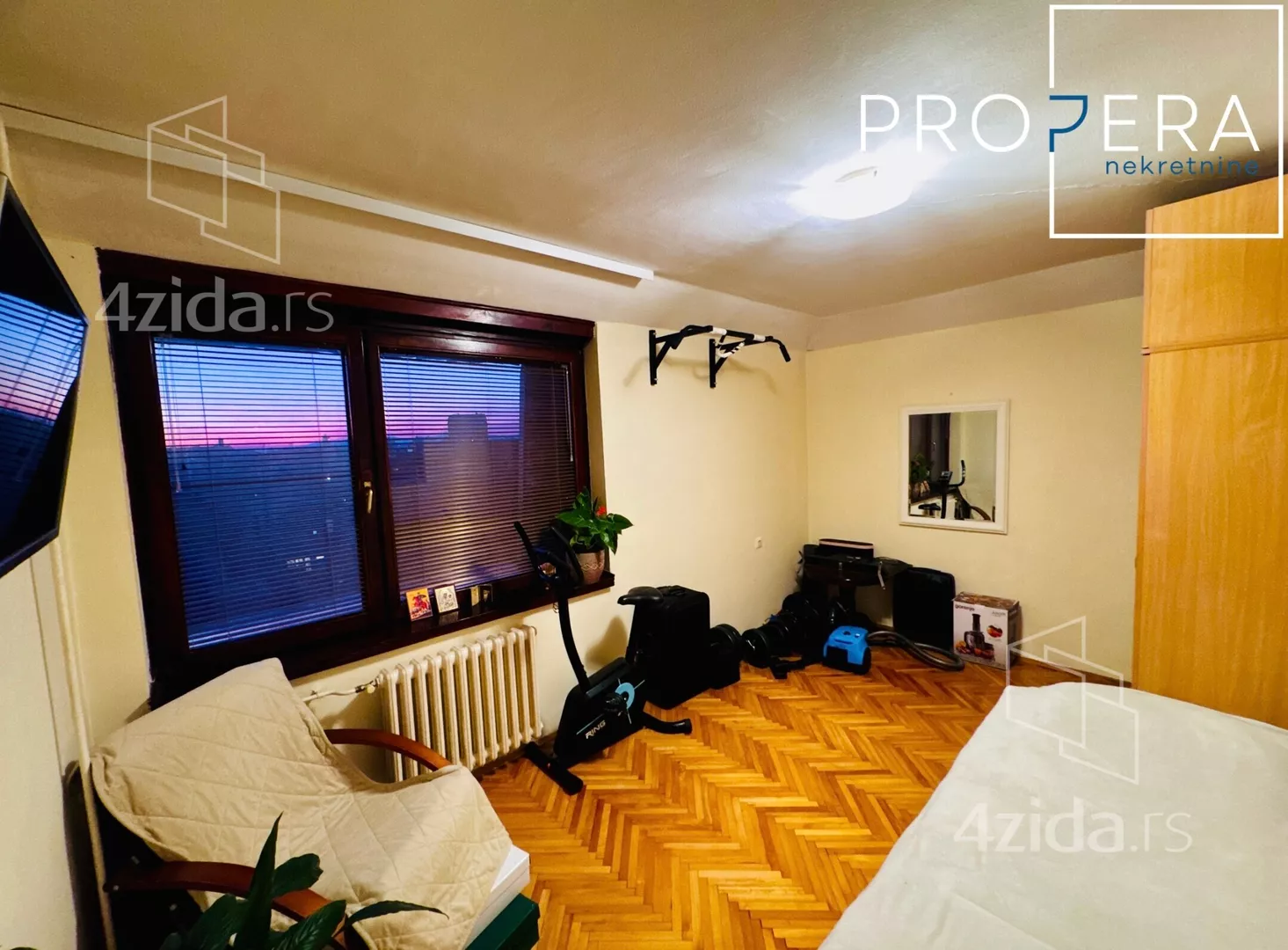 Dvoiposoban stan | 4zida