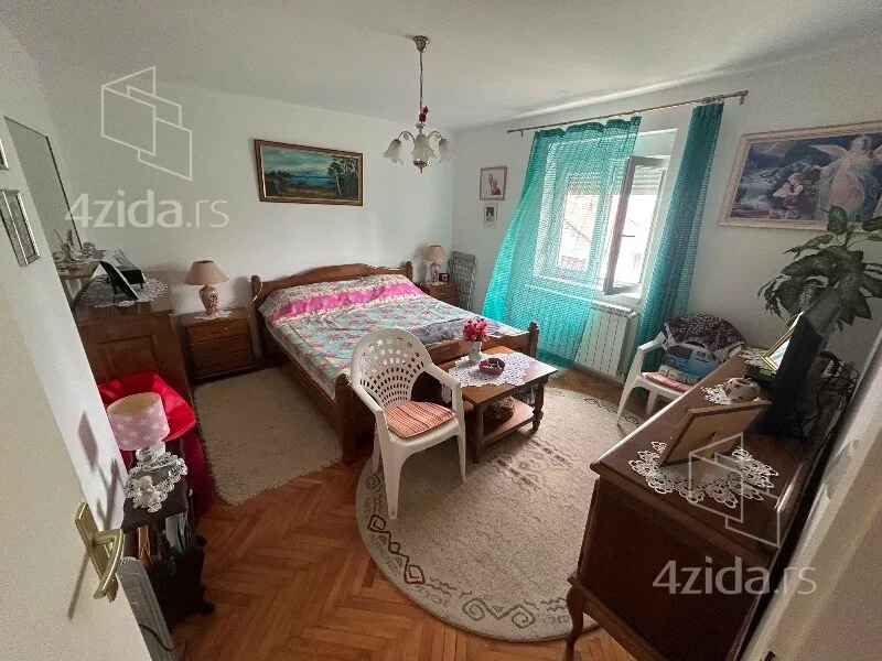 3-etažna kuća | 4zida