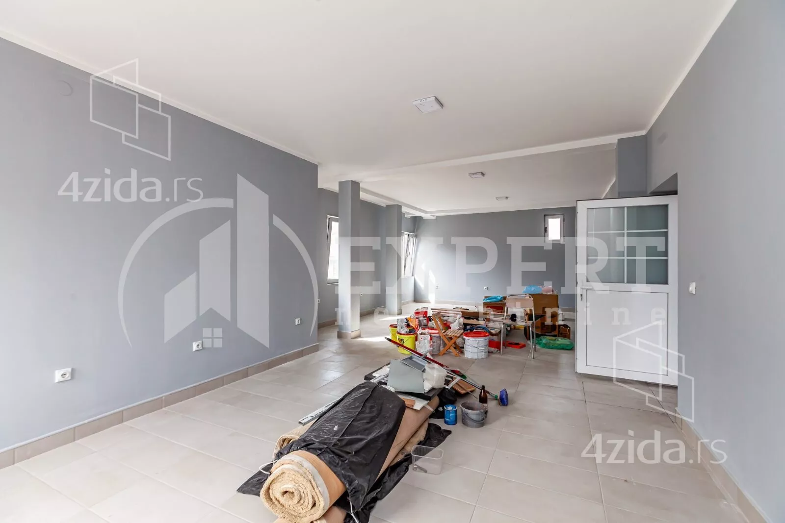 Lokal | 4zida
