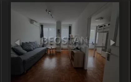 Pariske komune | 4zida.rs