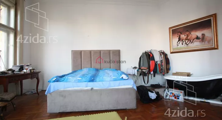 Šestosoban stan | 4zida