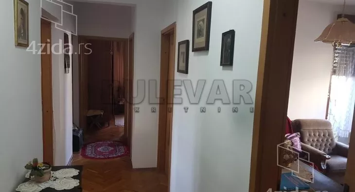 Troiposoban stan | 4zida