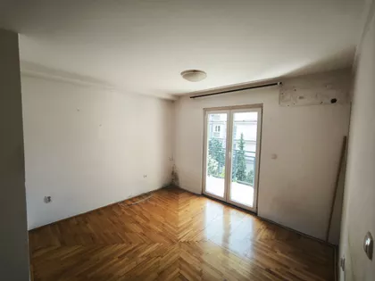Patrisa Lumumbe 33 | 4zida.rs