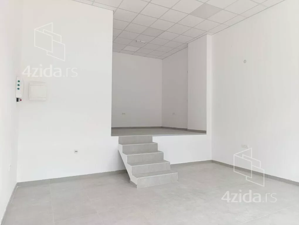 Lokal | 4zida