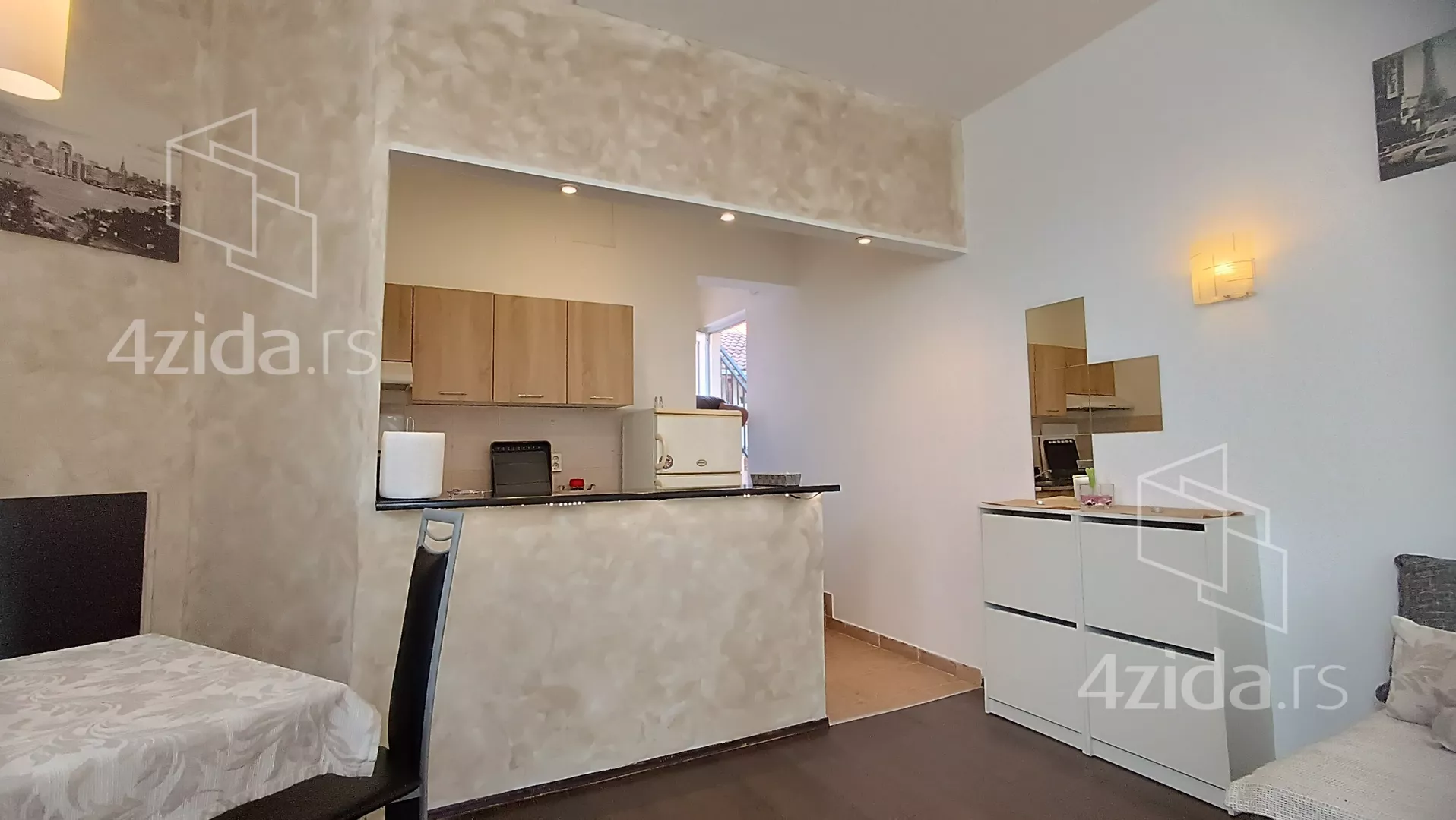 Jednoiposoban stan | 4zida