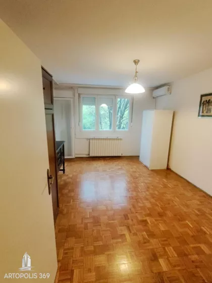 Petra Lekovića | 4zida.rs