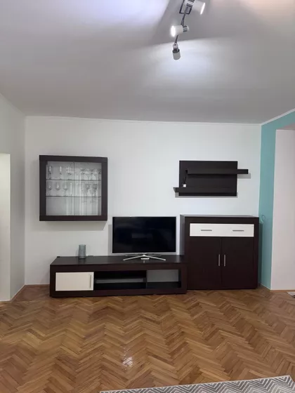 Korzo | 4zida.rs